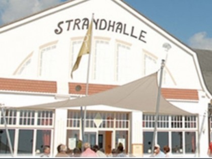 照片: Strandhalle Gr&amp;ouml;mitz